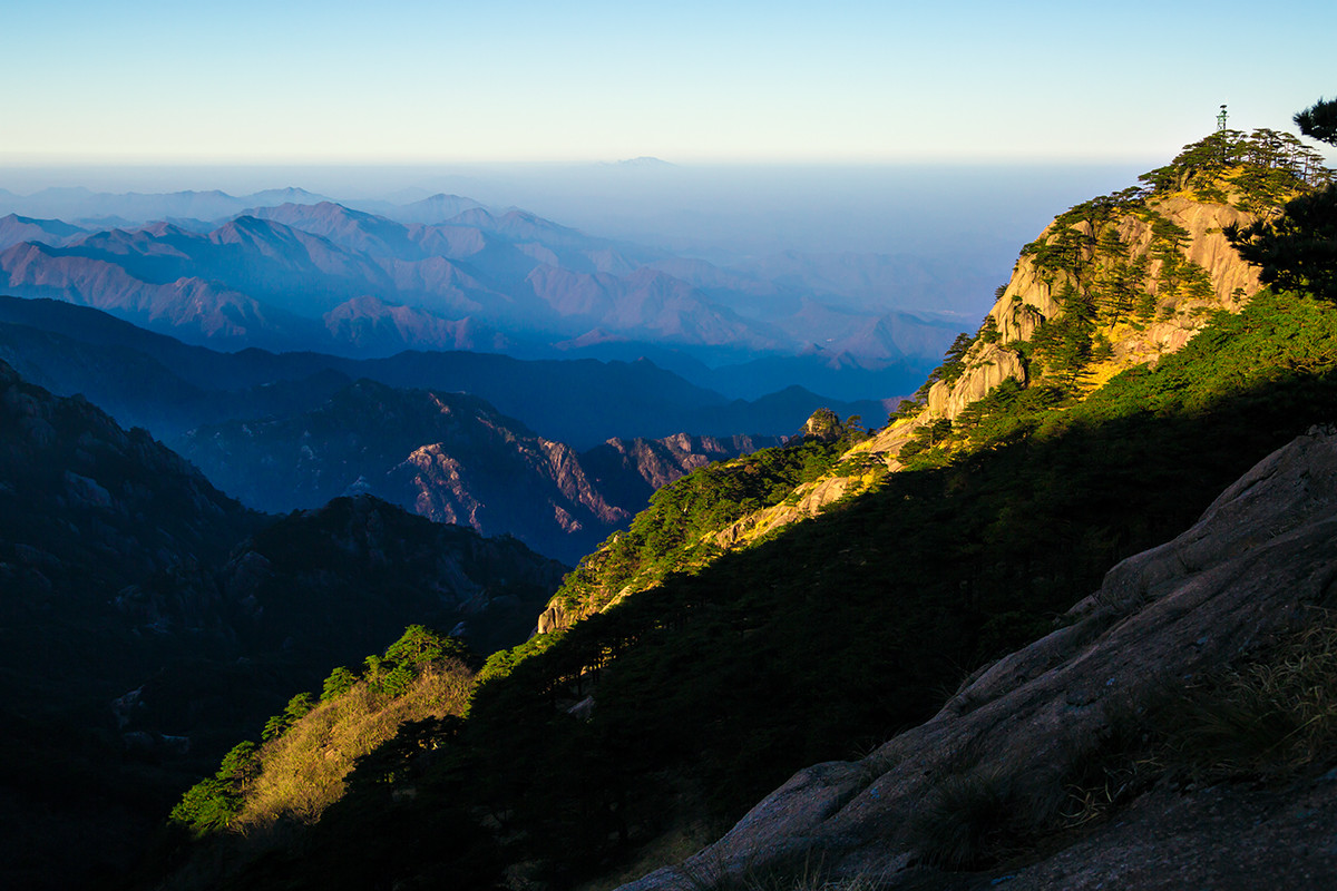 光影黄山