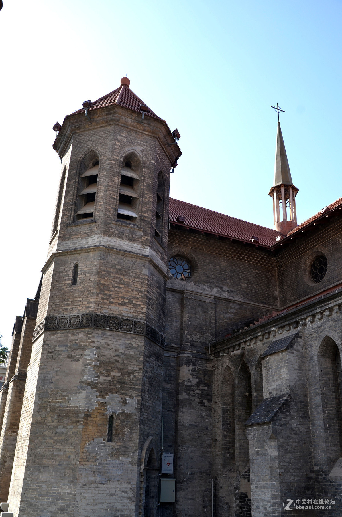 泰安道上的老教堂