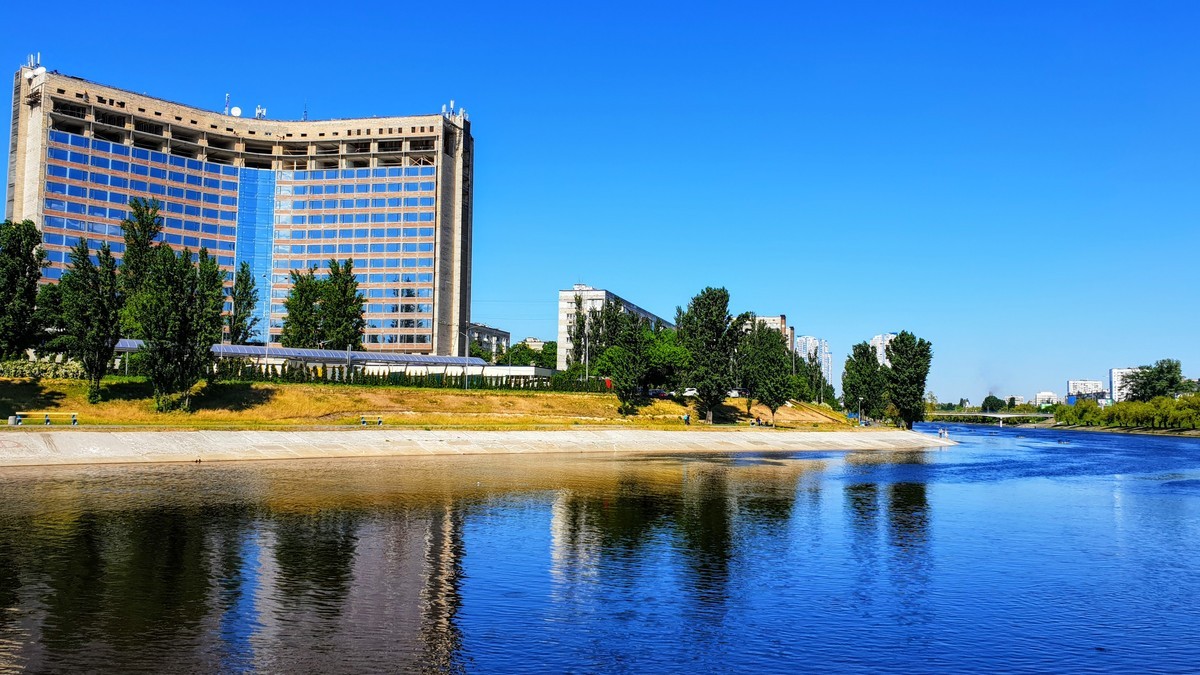 春盛之第聂伯河畔（手机版）