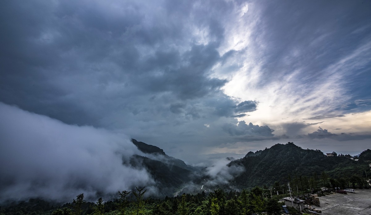 武隆赵云山拍夕阳