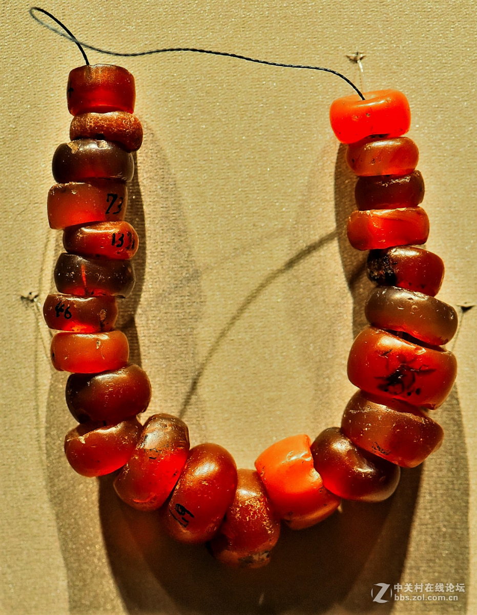 妇好展中的小玉件