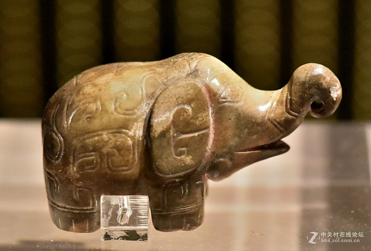 妇好展中的小玉件