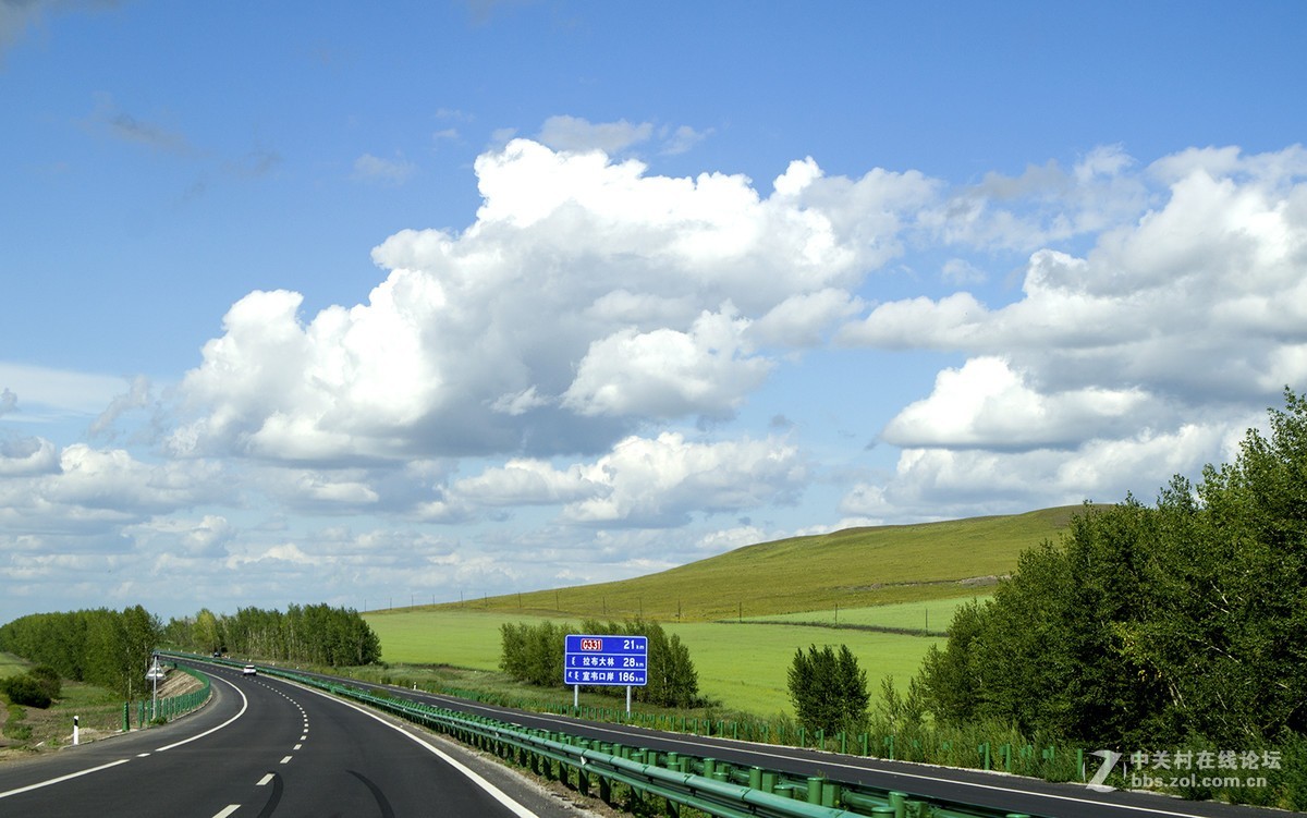 呼伦贝尔的蓝天和白云