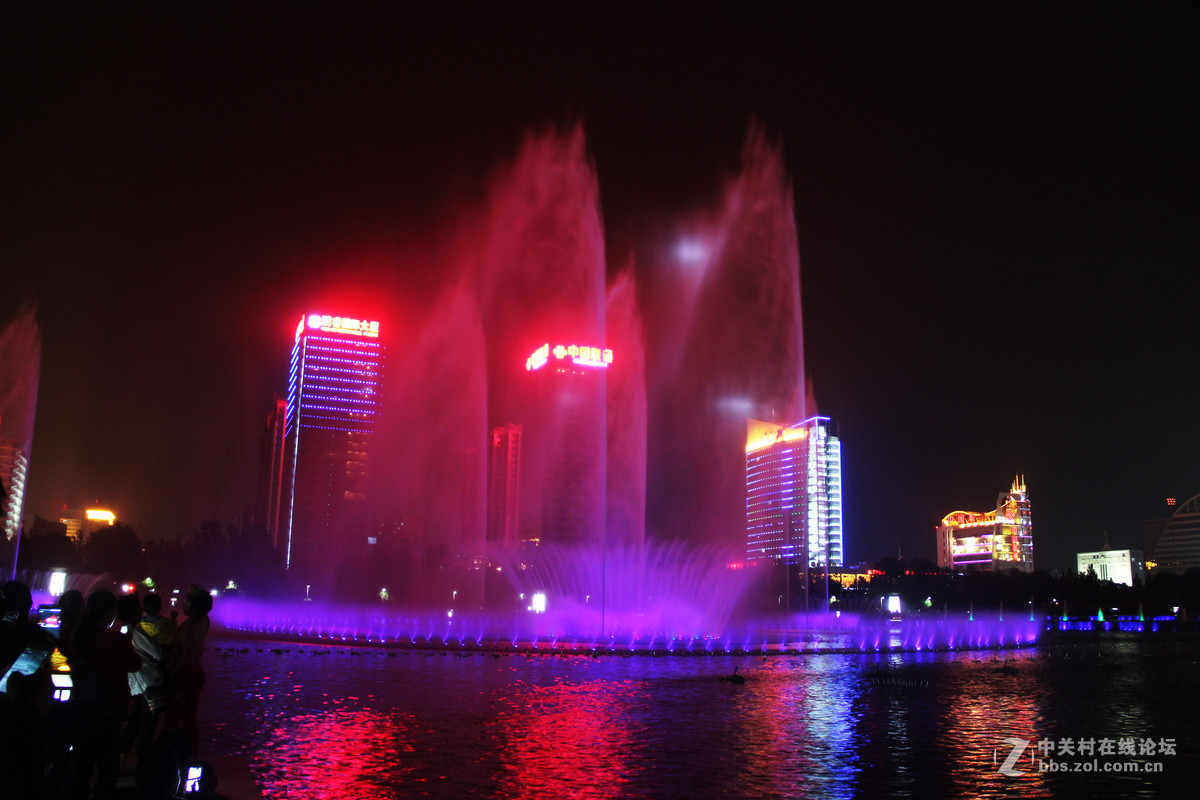 市政广场音乐喷泉贺国庆节(5)