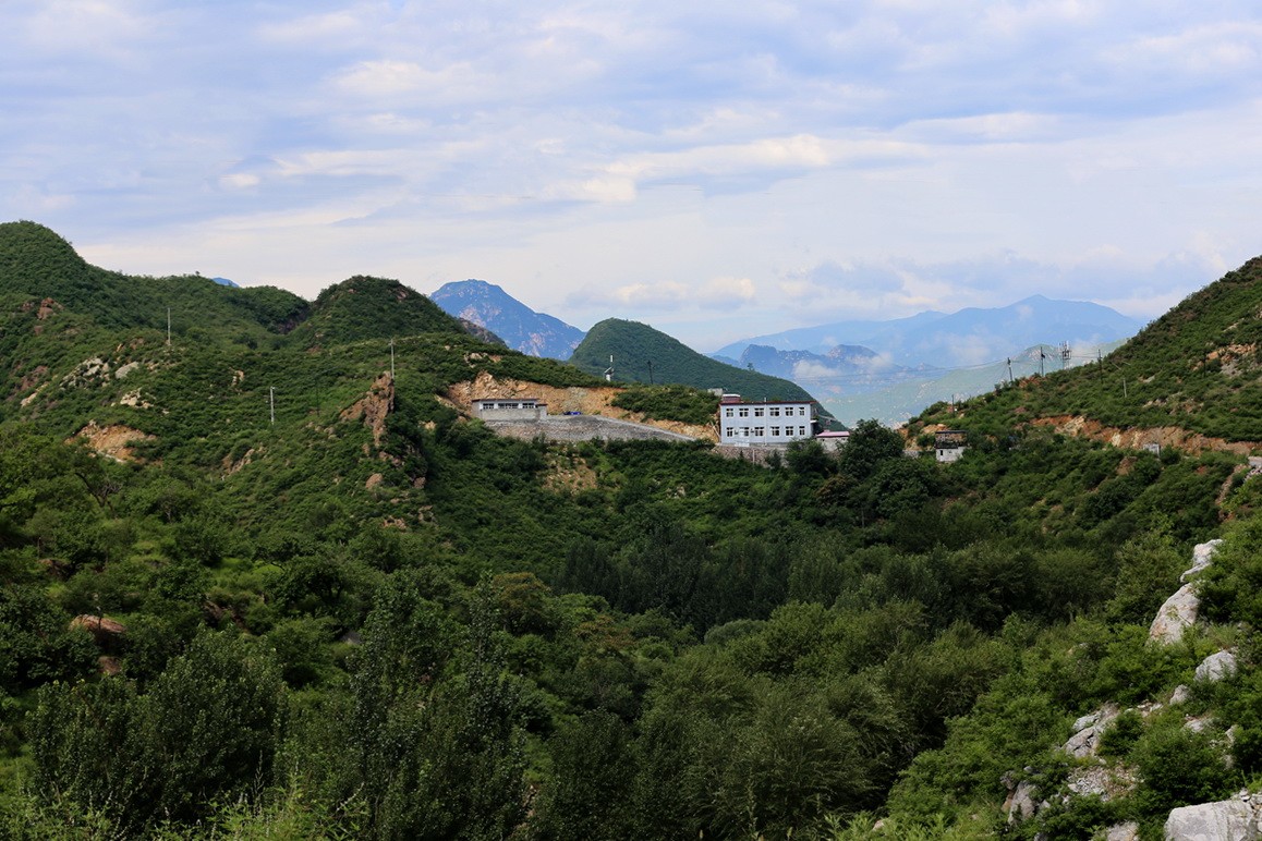 自驾游进山边走边拍