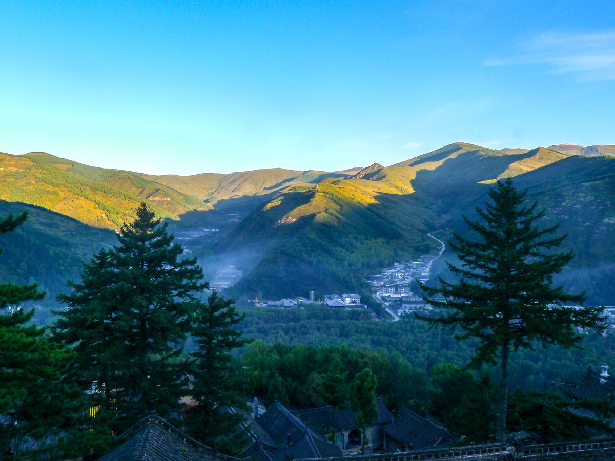 五台山晨景