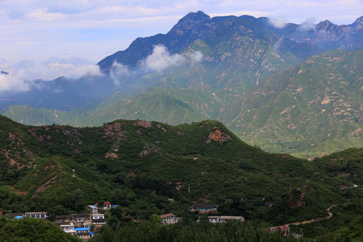 自驾游进山边走边拍