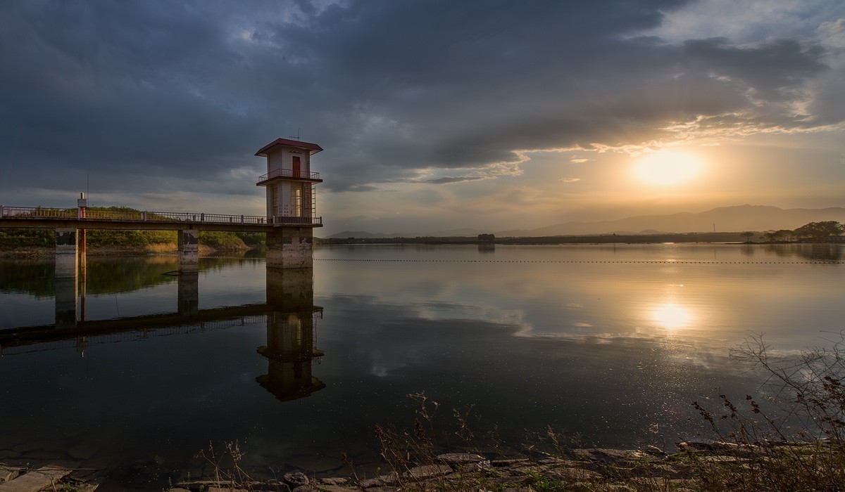 燕川水库光影