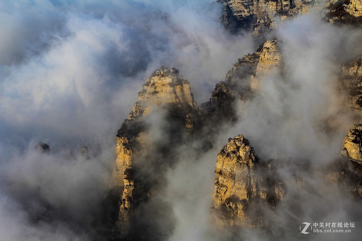 白石山云海佛光醉迷聊城老乡