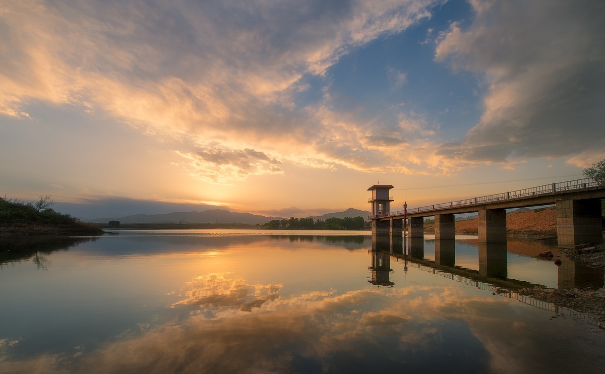 燕川水库光影