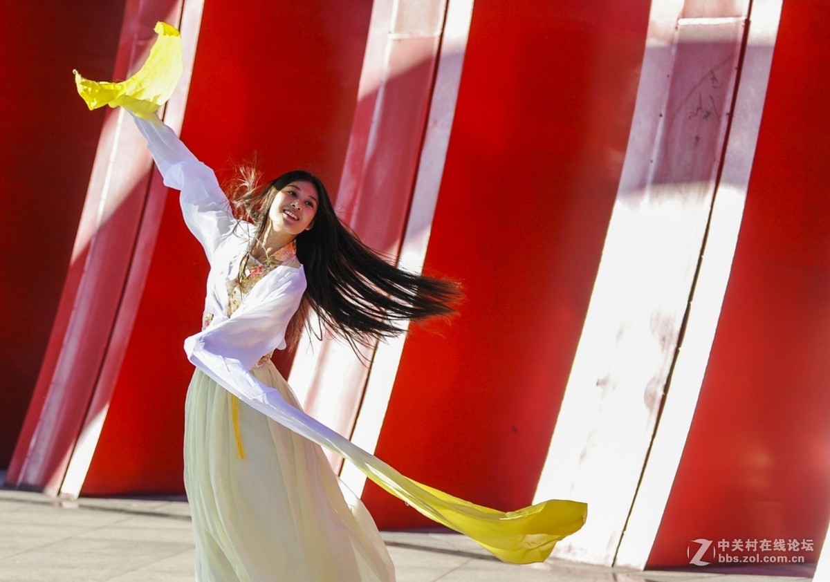 携新拍的中央戏剧学院陈同学的藏风舞蹈拜会兰州坛师友