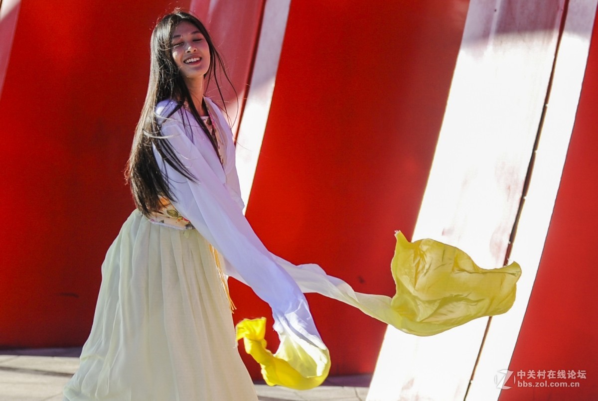 携新拍的中央戏剧学院陈同学的藏风舞蹈拜会兰州坛师友