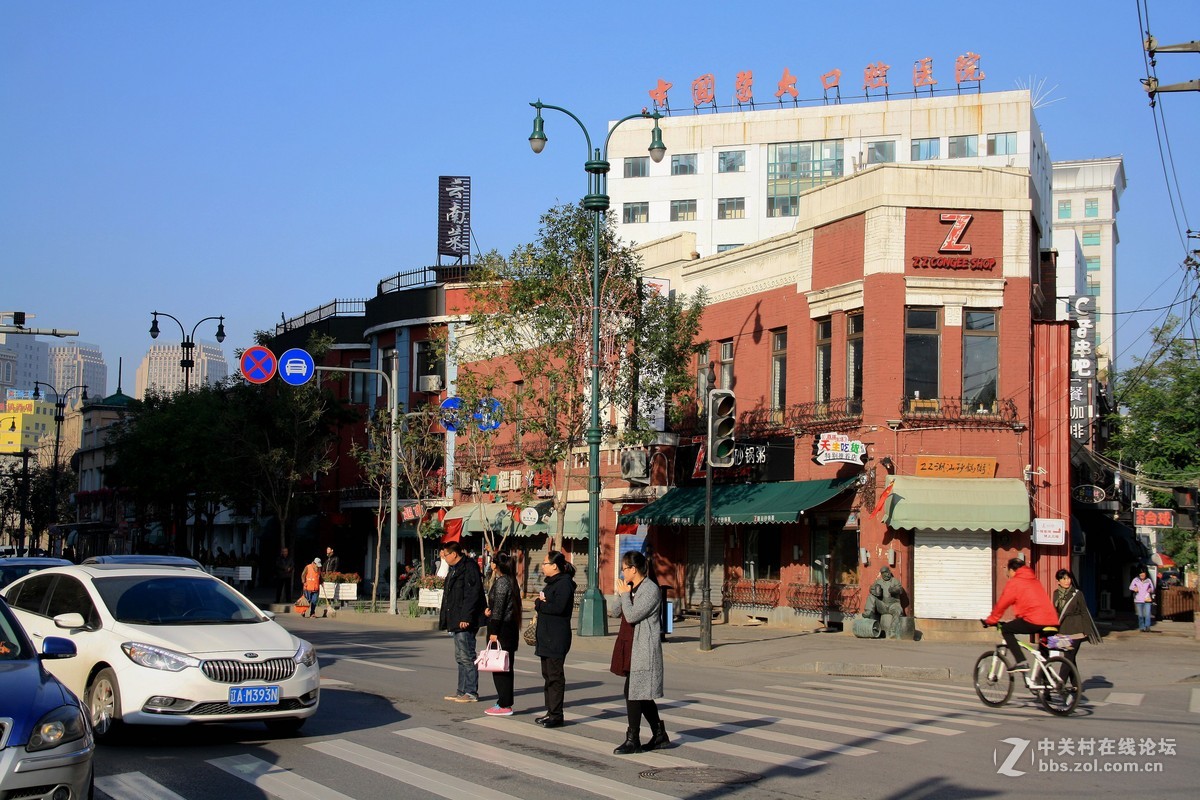 中山路上随拍景-----2015.10.12日沈阳中山路一小段路上的早自习 分享