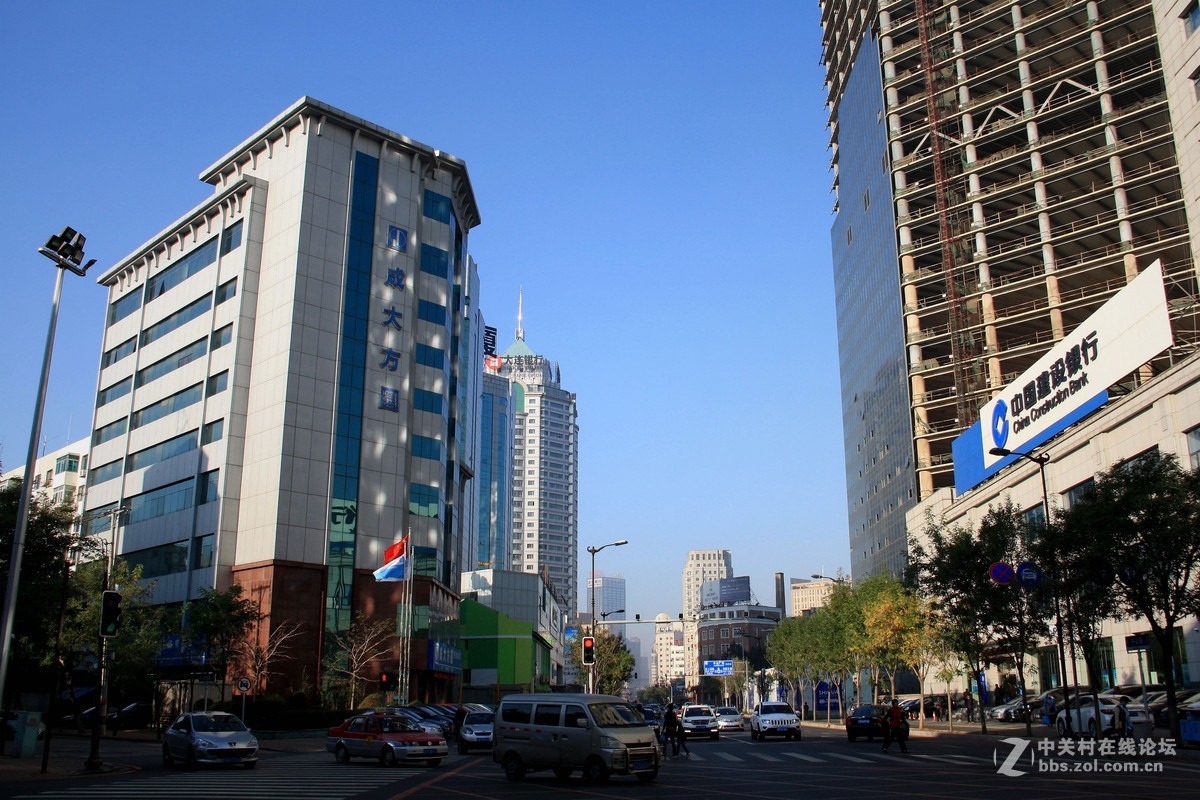 中山路上随拍景-----2015.10.12日沈阳中山路一小段路上的早自习 分享