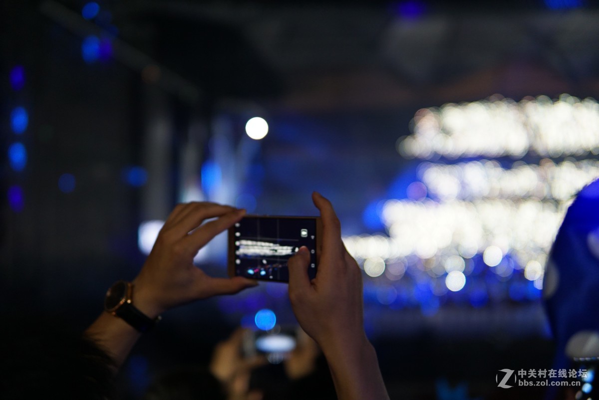 一组A6000+适马30 1.4的演唱会实拍