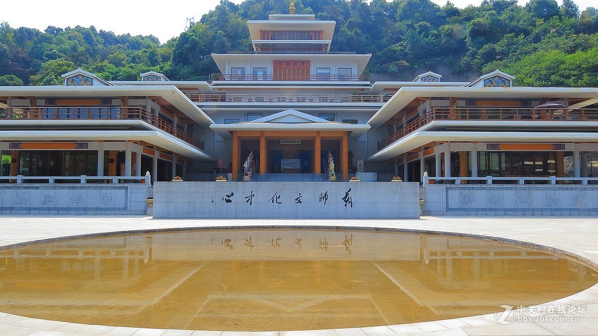 慈云阁药师佛文化中心