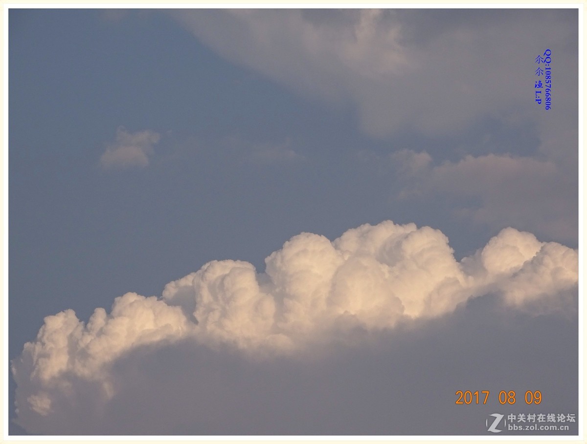 蓝天白云    千变万化