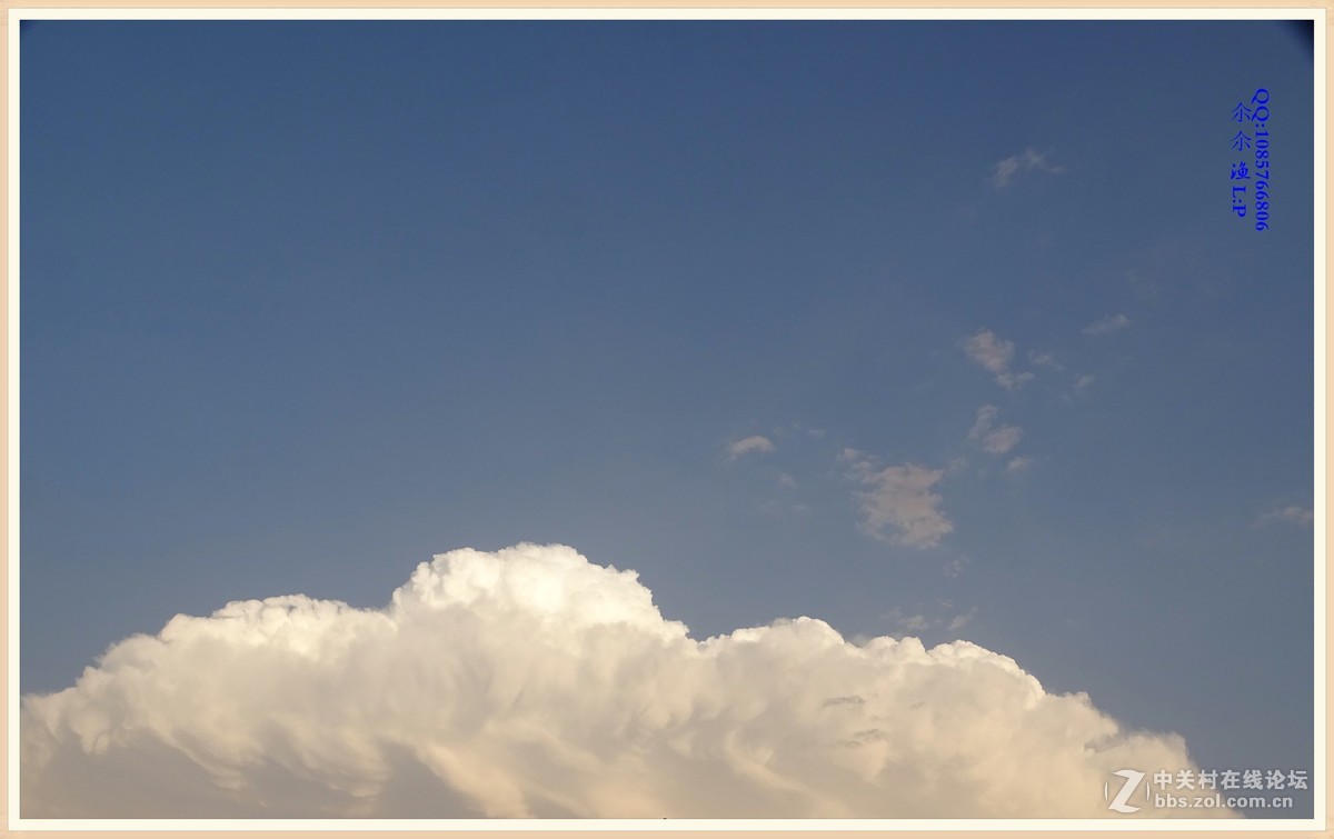 蓝天白云    千变万化