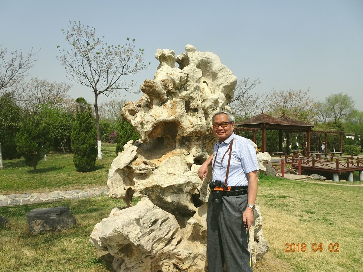 开封自拍照。我摄影我快乐，齐摄影齐快乐。75岁一老头祝摄友都快乐。