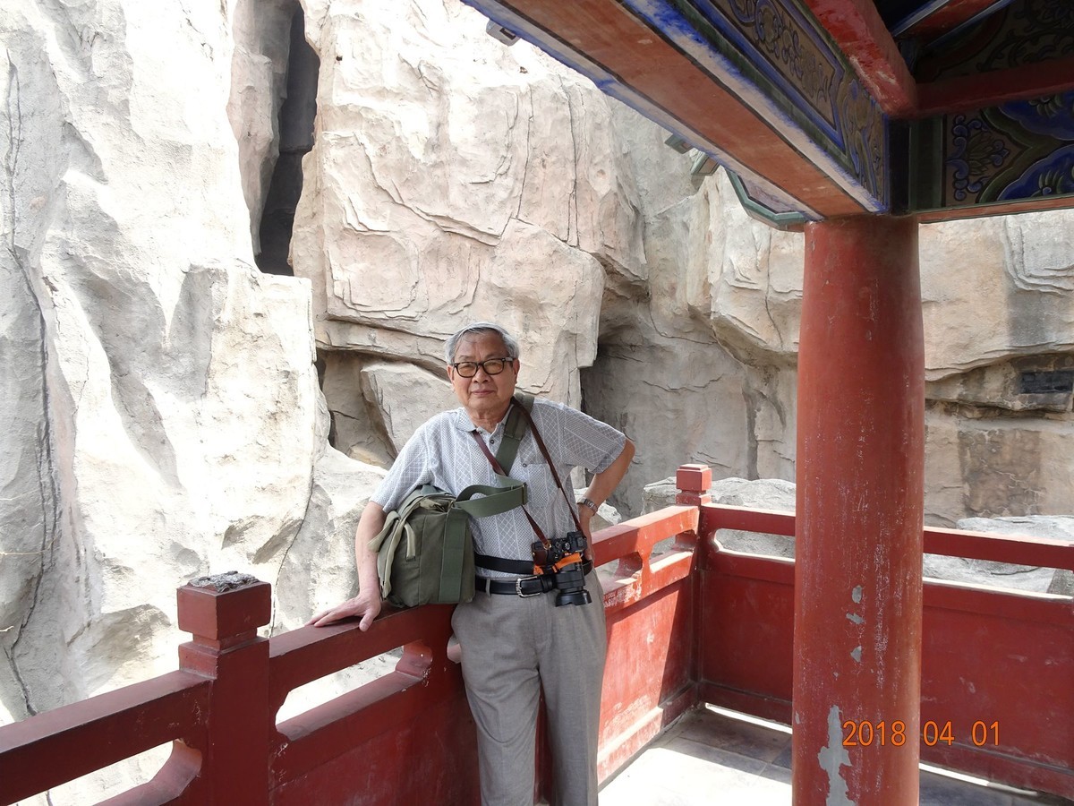 开封自拍照。我摄影我快乐，齐摄影齐快乐。75岁一老头祝摄友都快乐。