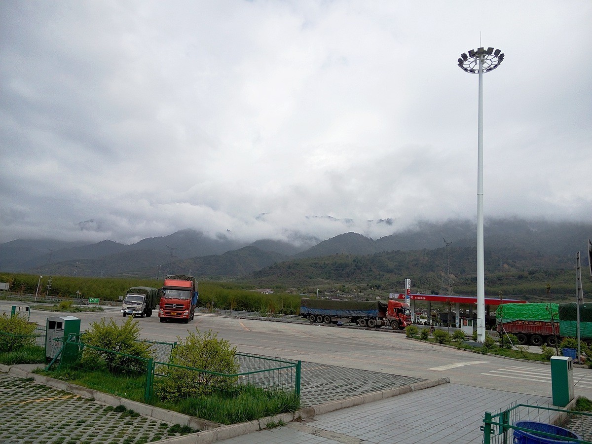 泸沽湖与菩萨岗服务站（手机）