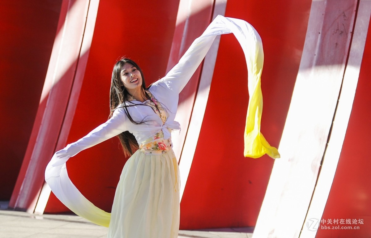 携新拍的中央戏剧学院陈同学的藏风舞蹈拜会兰州坛师友