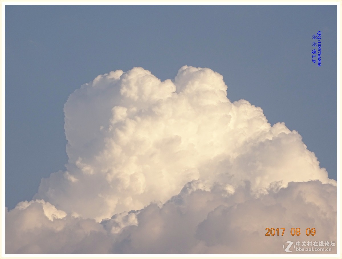 蓝天白云    千变万化