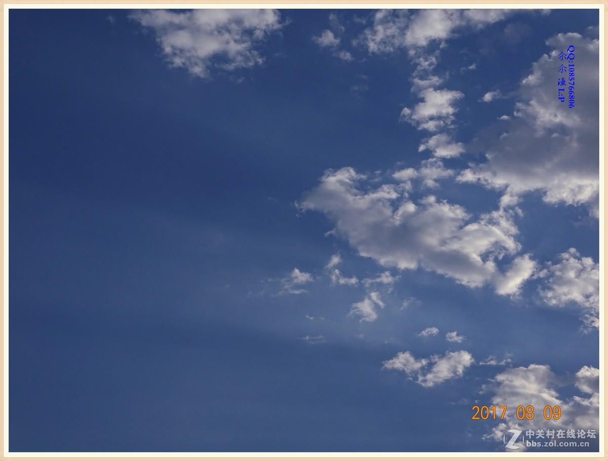 蓝天白云    千变万化