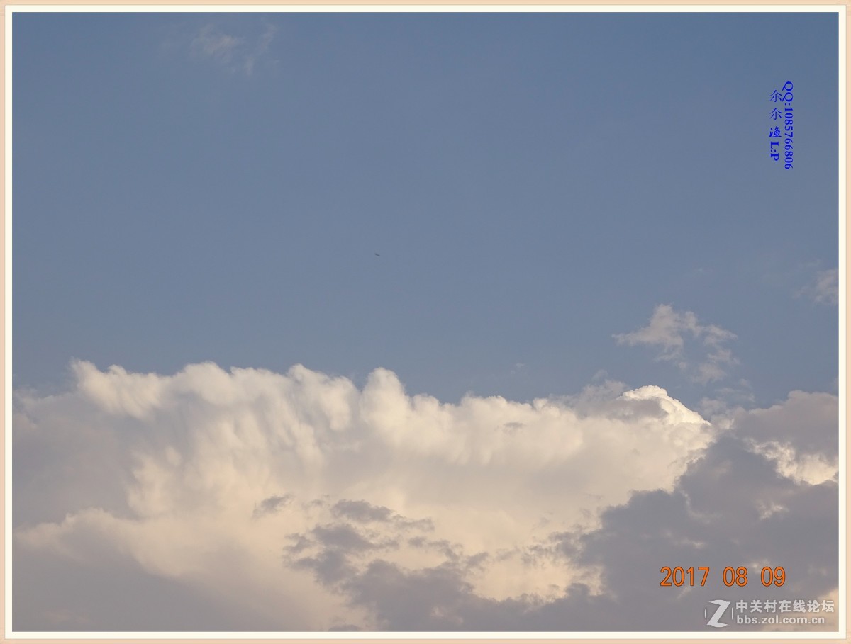 蓝天白云    千变万化