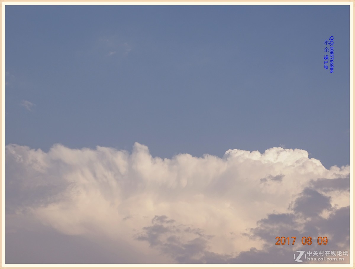 蓝天白云    千变万化