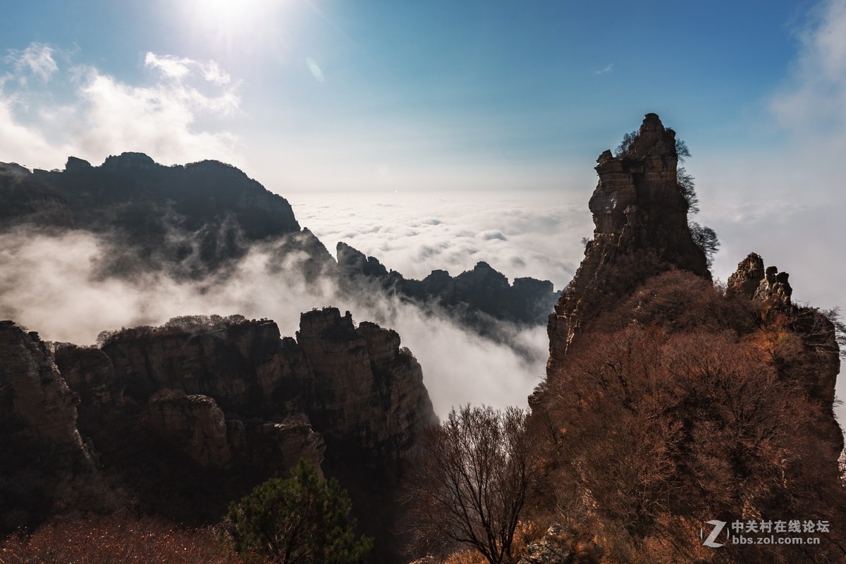 #佳能月赛-金秋十月#金秋白石山 云海佛光伴