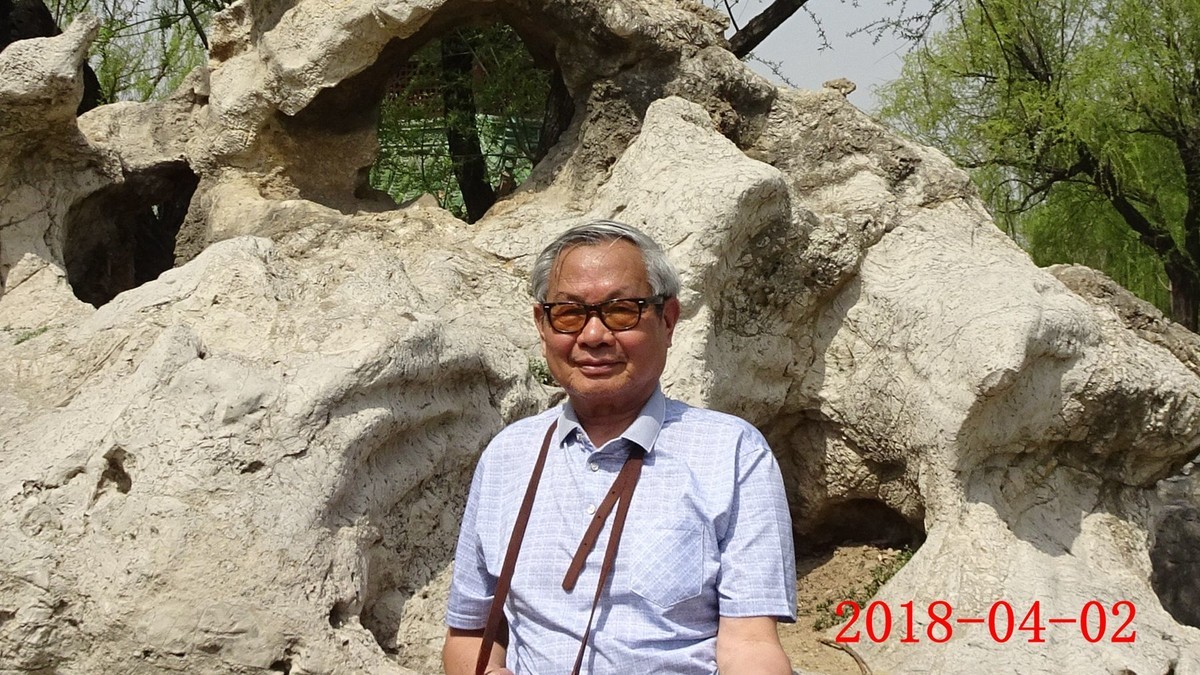 开封自拍照。我摄影我快乐，齐摄影齐快乐。75岁一老头祝摄友都快乐。