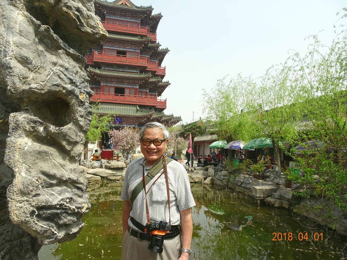 开封自拍照。我摄影我快乐，齐摄影齐快乐。75岁一老头祝摄友都快乐。