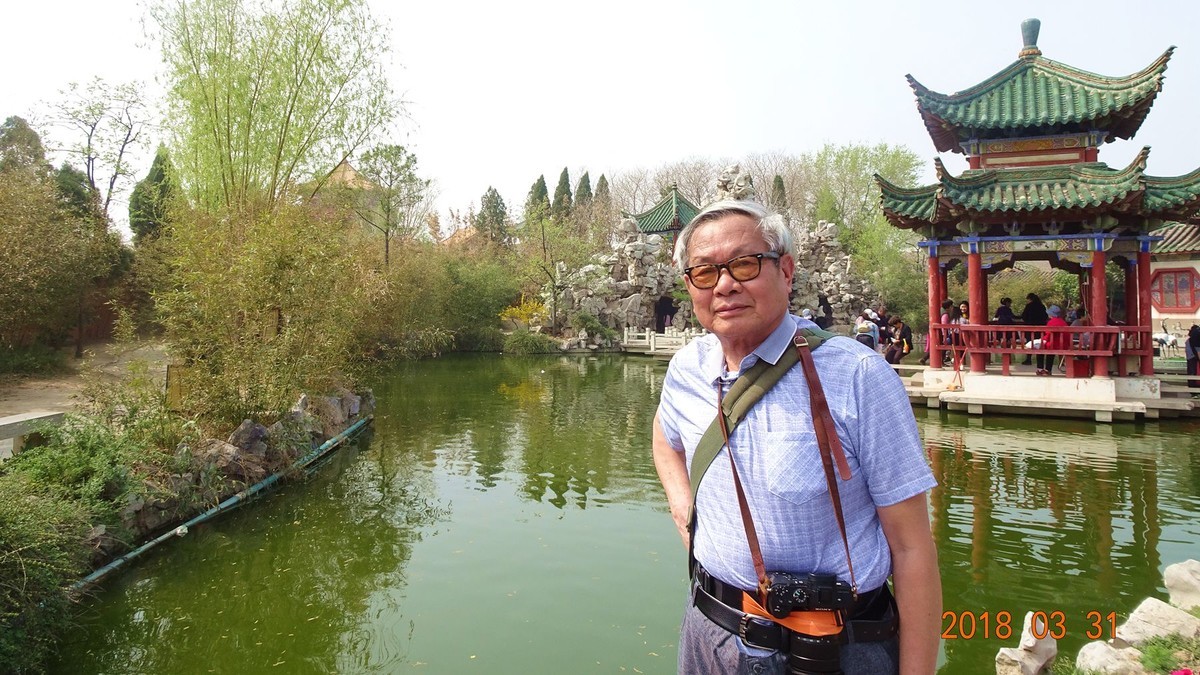 开封自拍照。我摄影我快乐，齐摄影齐快乐。75岁一老头祝摄友都快乐。