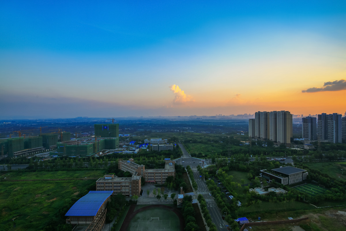佳能5D3-超广下的成都夕阳，夜景，车流。。。