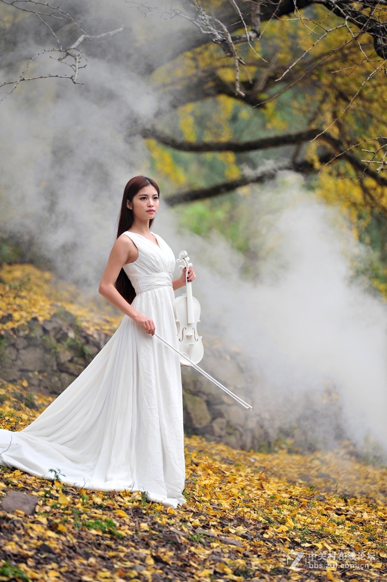 思念的銀杏少女