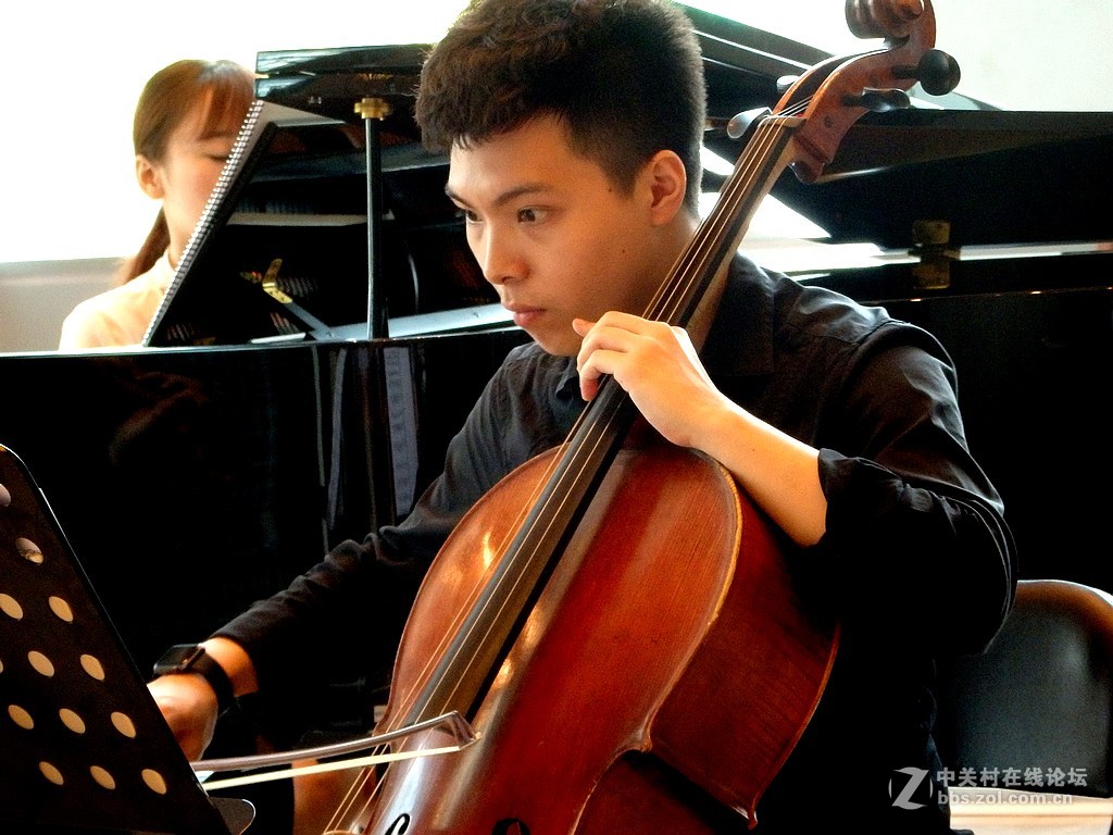 大提琴表演