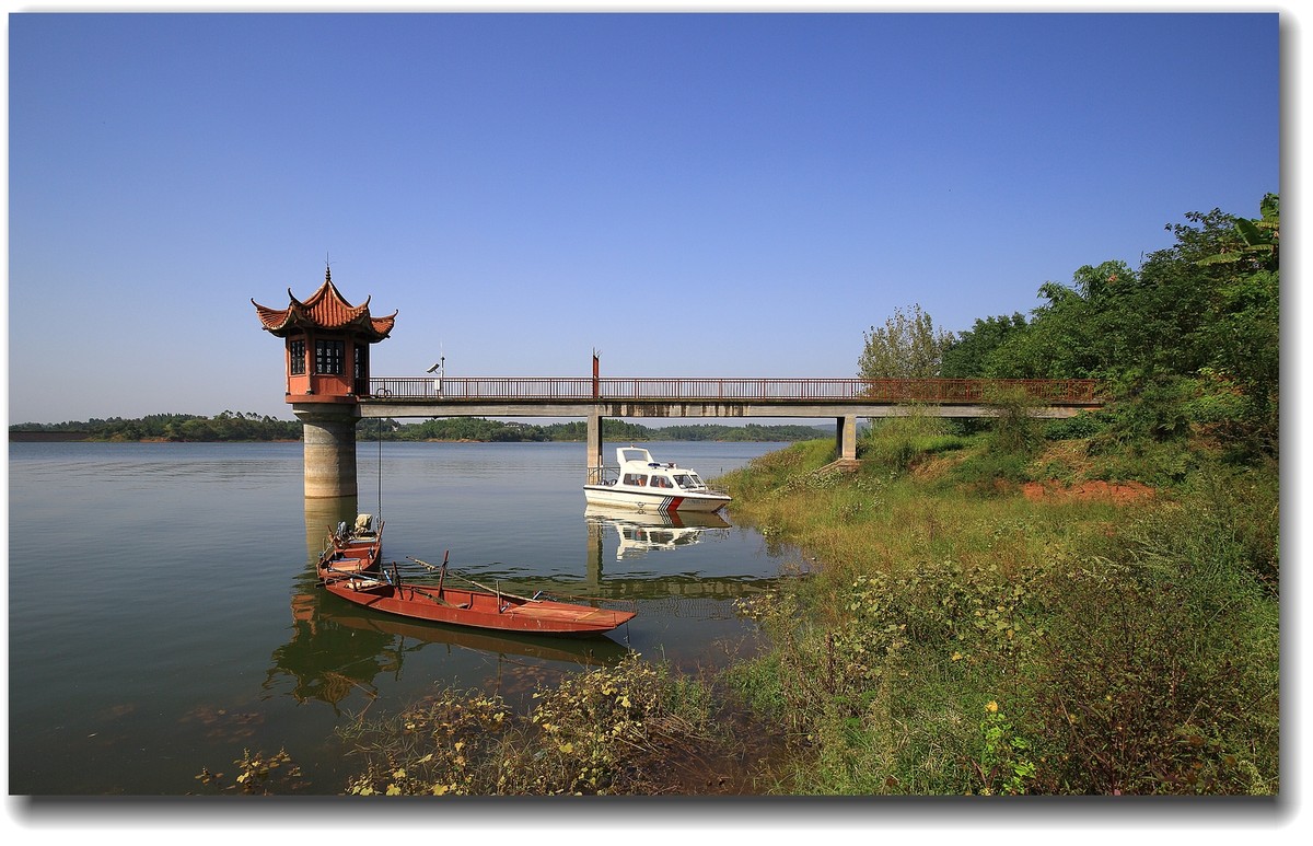 #ZOL国庆随手拍#乐山井研大佛水库