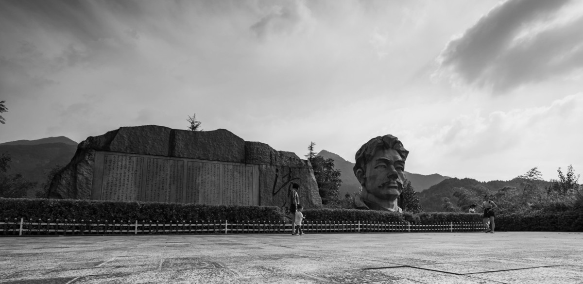 爱国主义教育一代代传下去