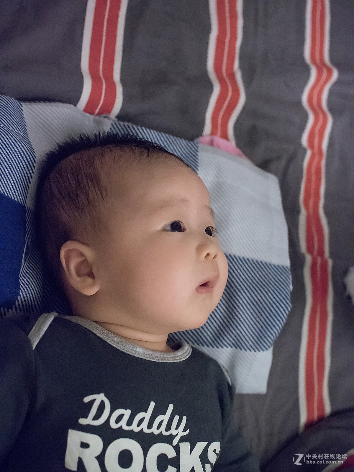 为拍宝宝入了E-M5到手一个月了，分享一些心得，上几张照片。