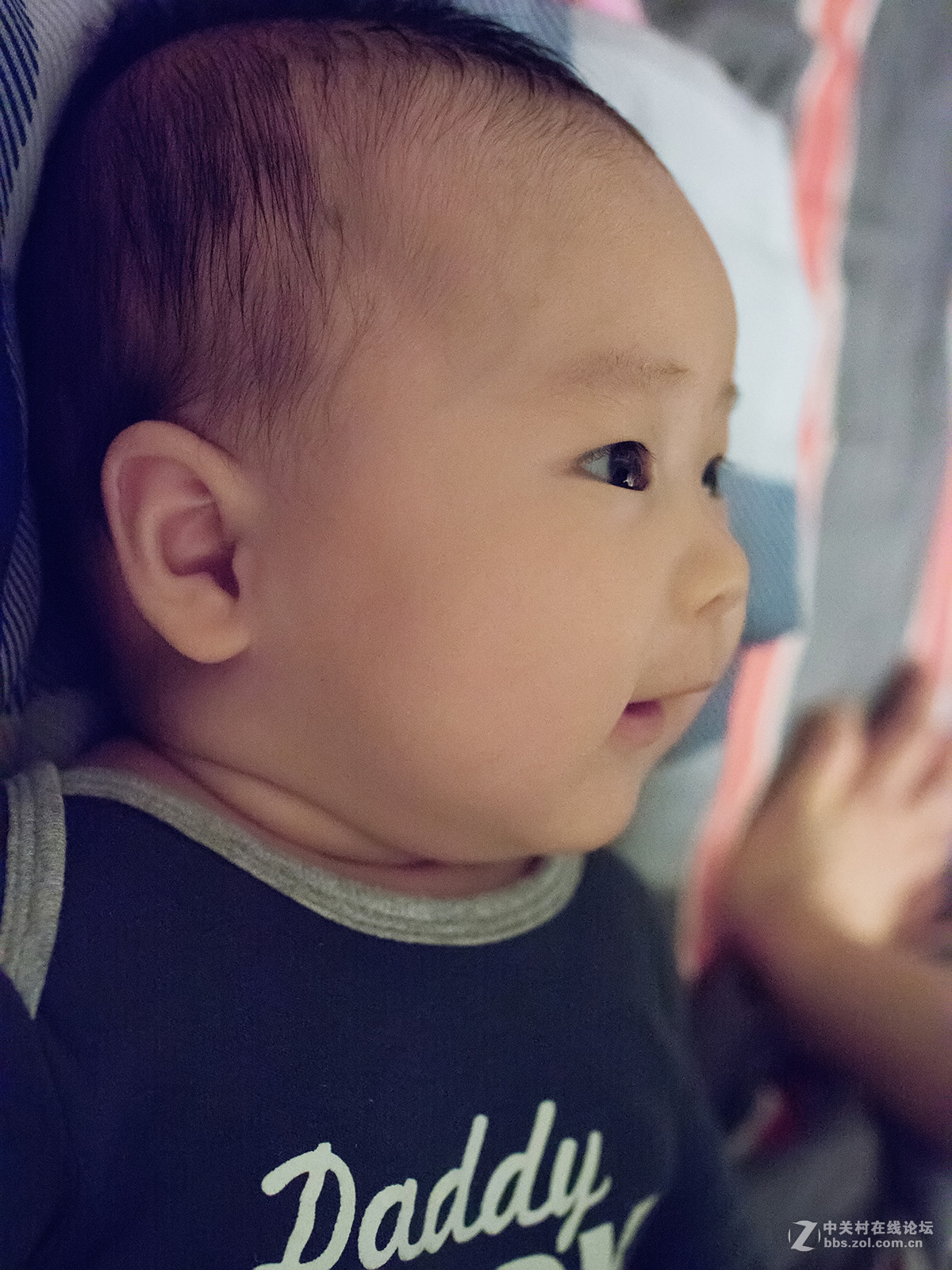 为拍宝宝入了E-M5到手一个月了，分享一些心得，上几张照片。