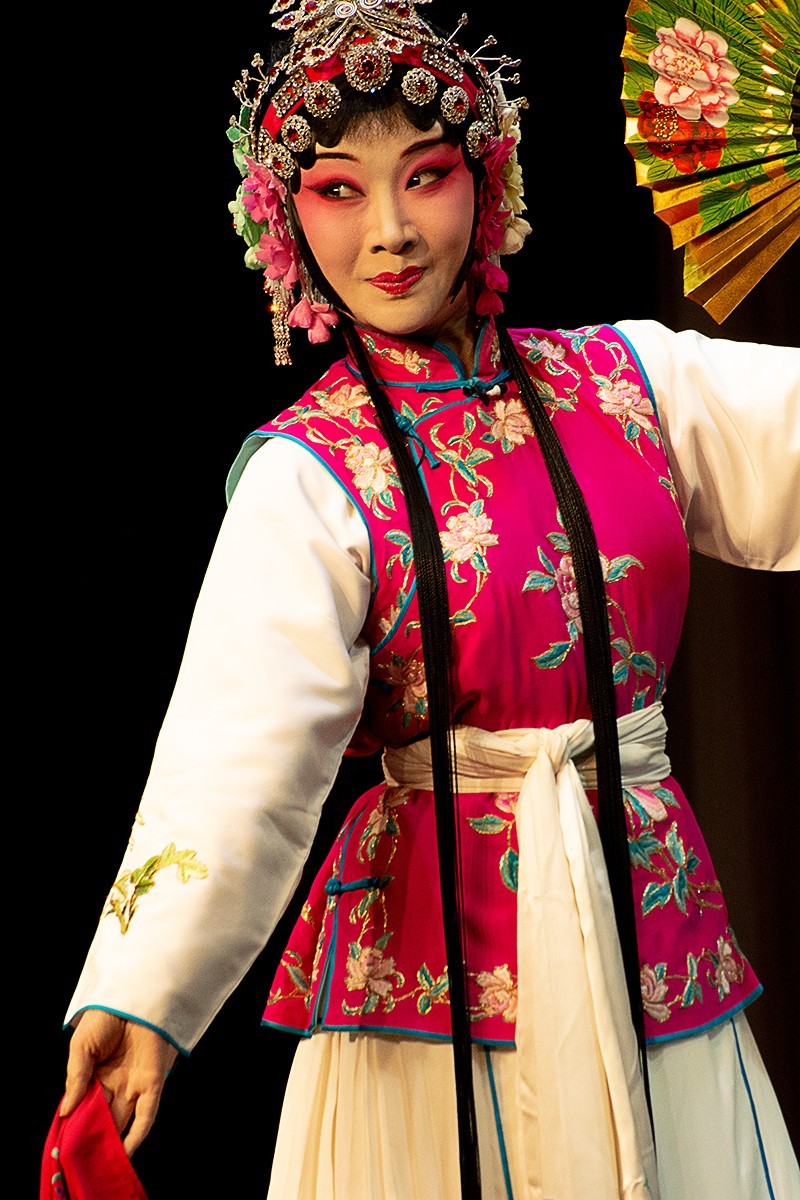 京剧卖水旦角人物抓拍梅英二