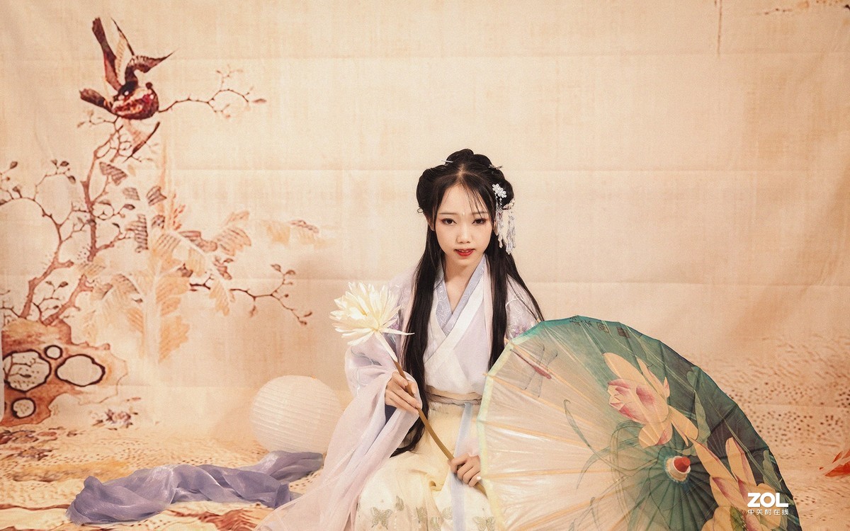 索尼年会-后期加了点噪点