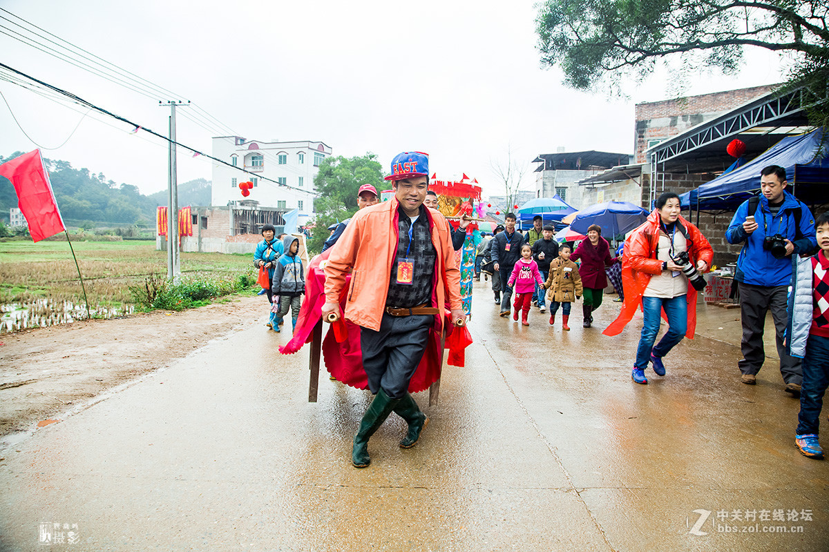 2016年横县百合葛麻村十六炮会