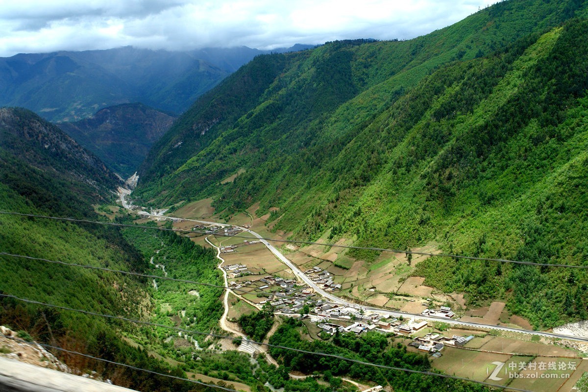 丽江行使香格里拉沿途风光