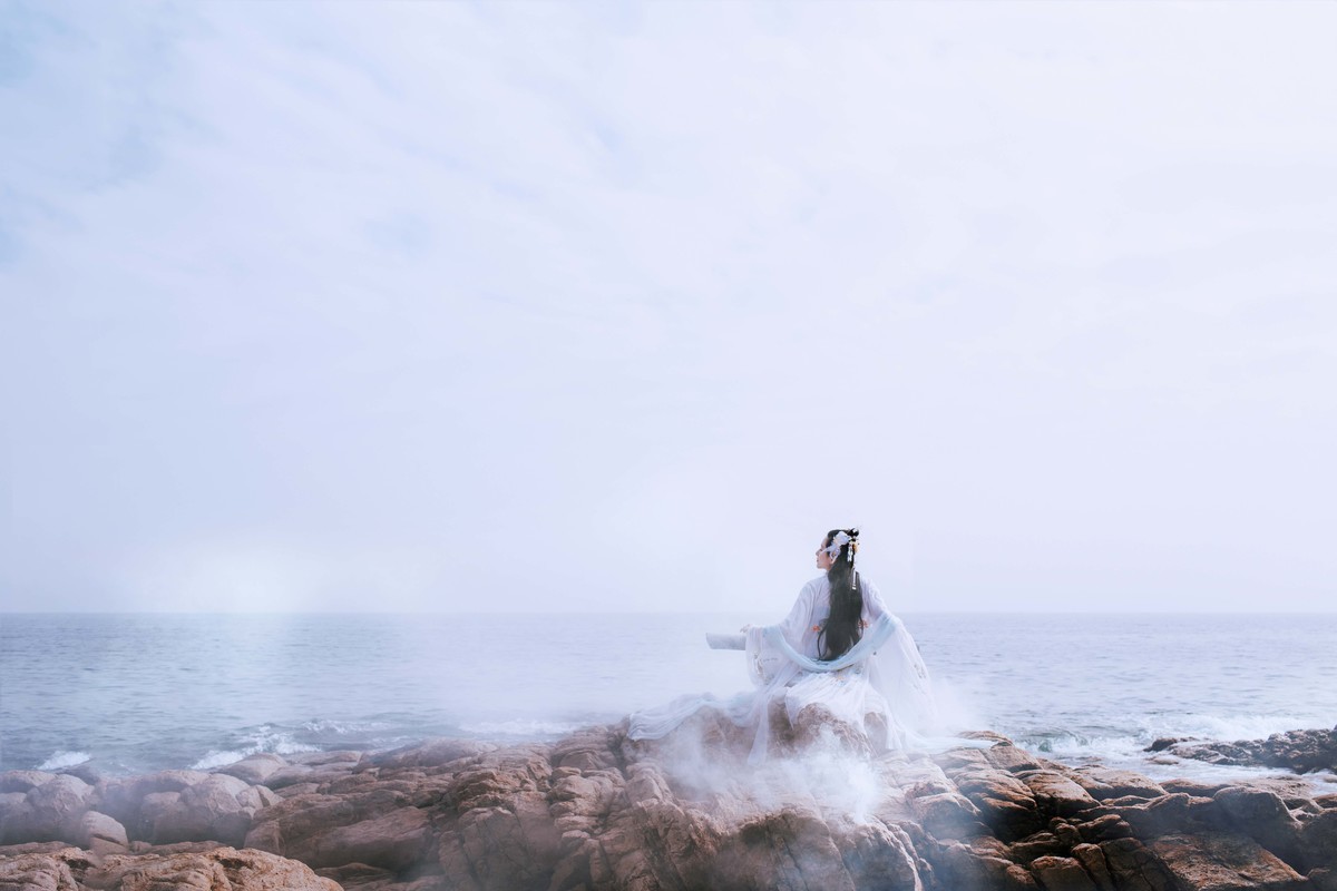 沧海月明珠有泪