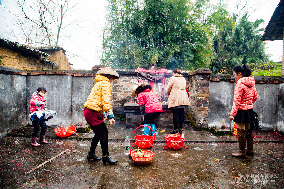 2016年横县百合葛麻村十六炮会