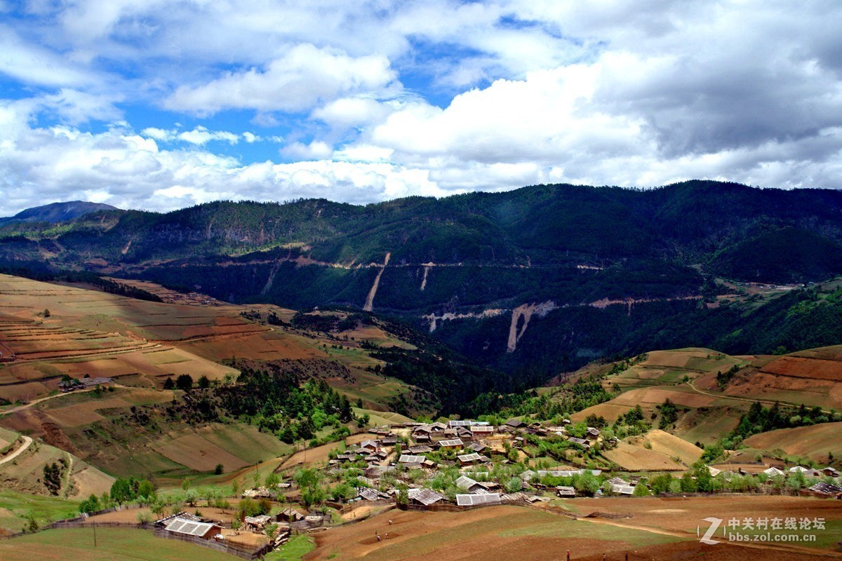 丽江行使香格里拉沿途风光
