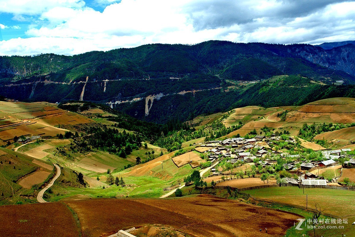 丽江行使香格里拉沿途风光