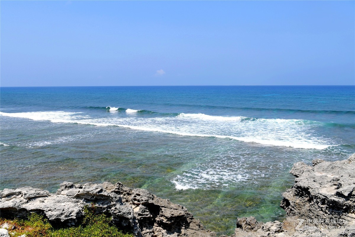 美丽的西沙群岛——三沙市石岛